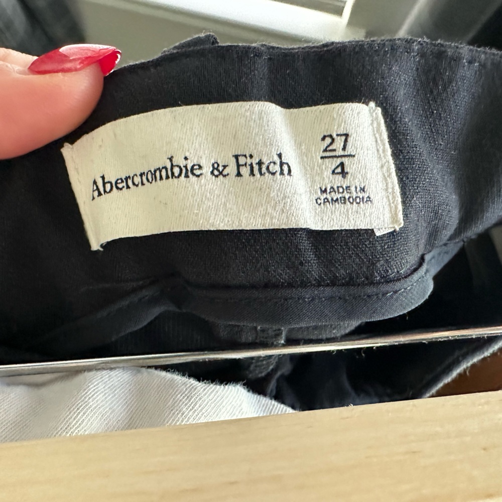Black Abercrombie & Fitch Sloane Tailored pant. WORN ONCE.